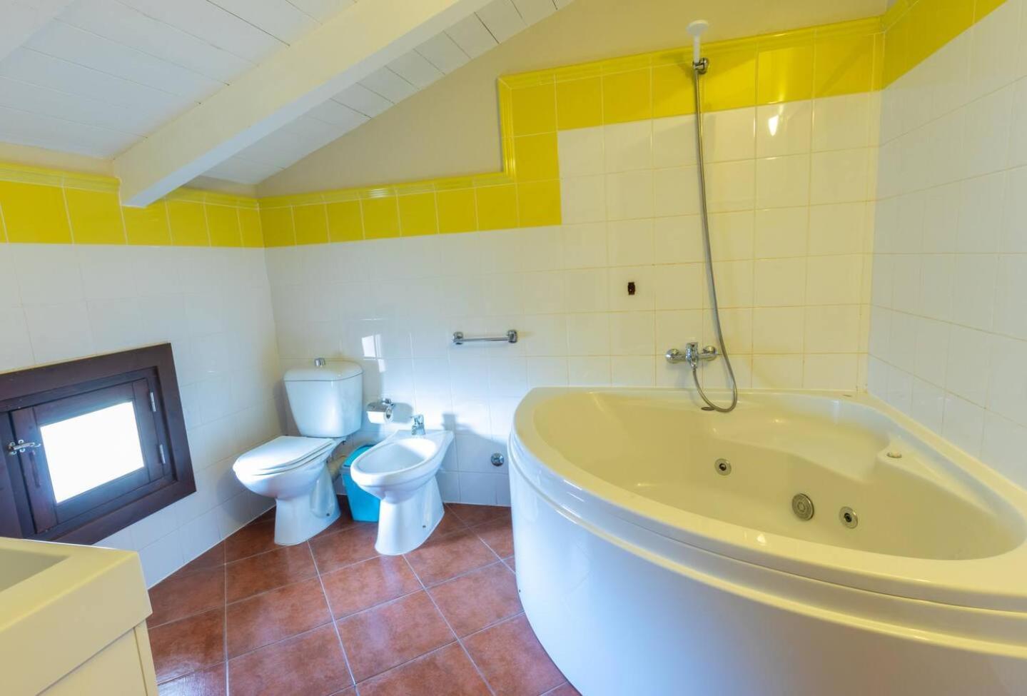 Porto Antigo 1 - Three Bedroom, Pool & Wifi 산타 마리아 외부 사진